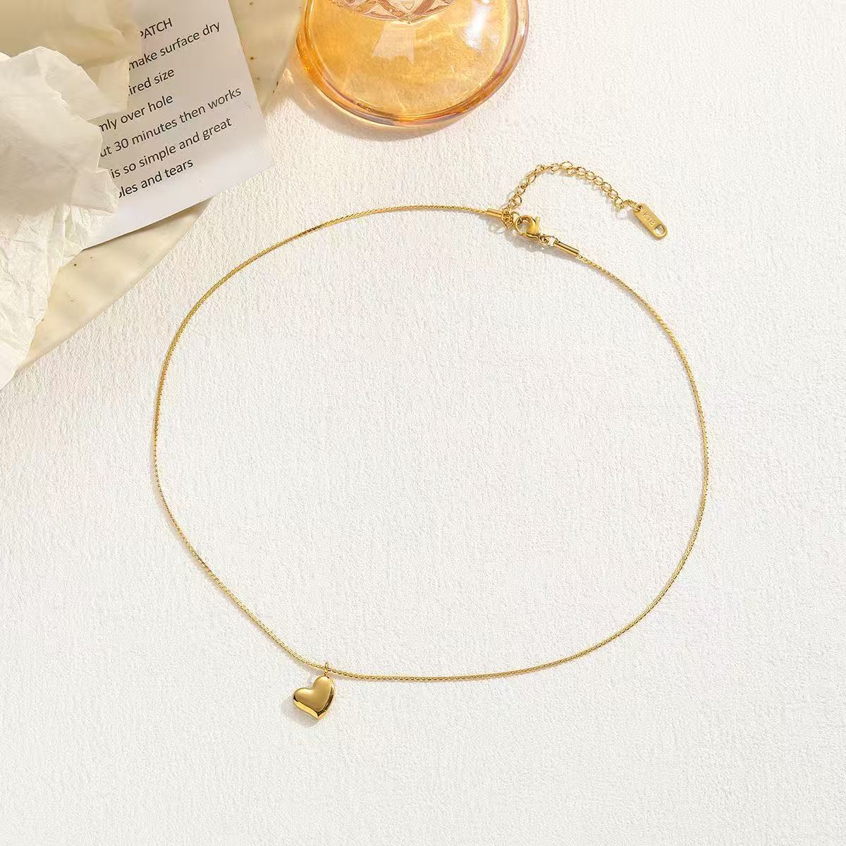 14K Gold Mini Heart Pendant Necklace