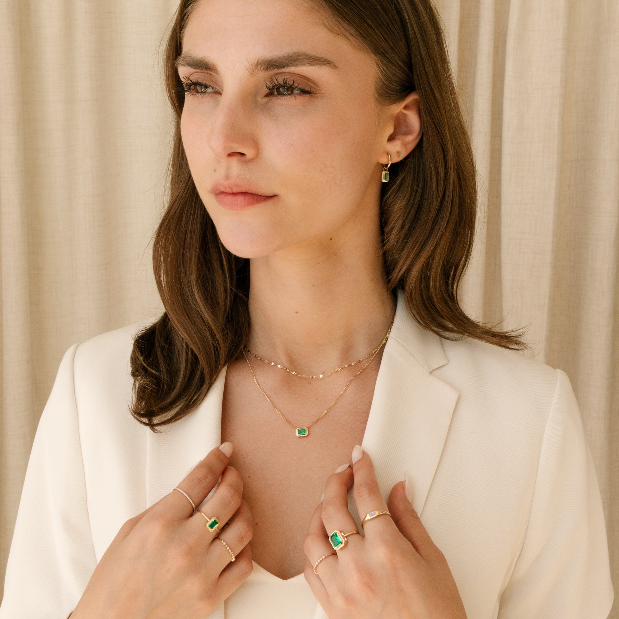 Dainty Ribbed Emerald Ring