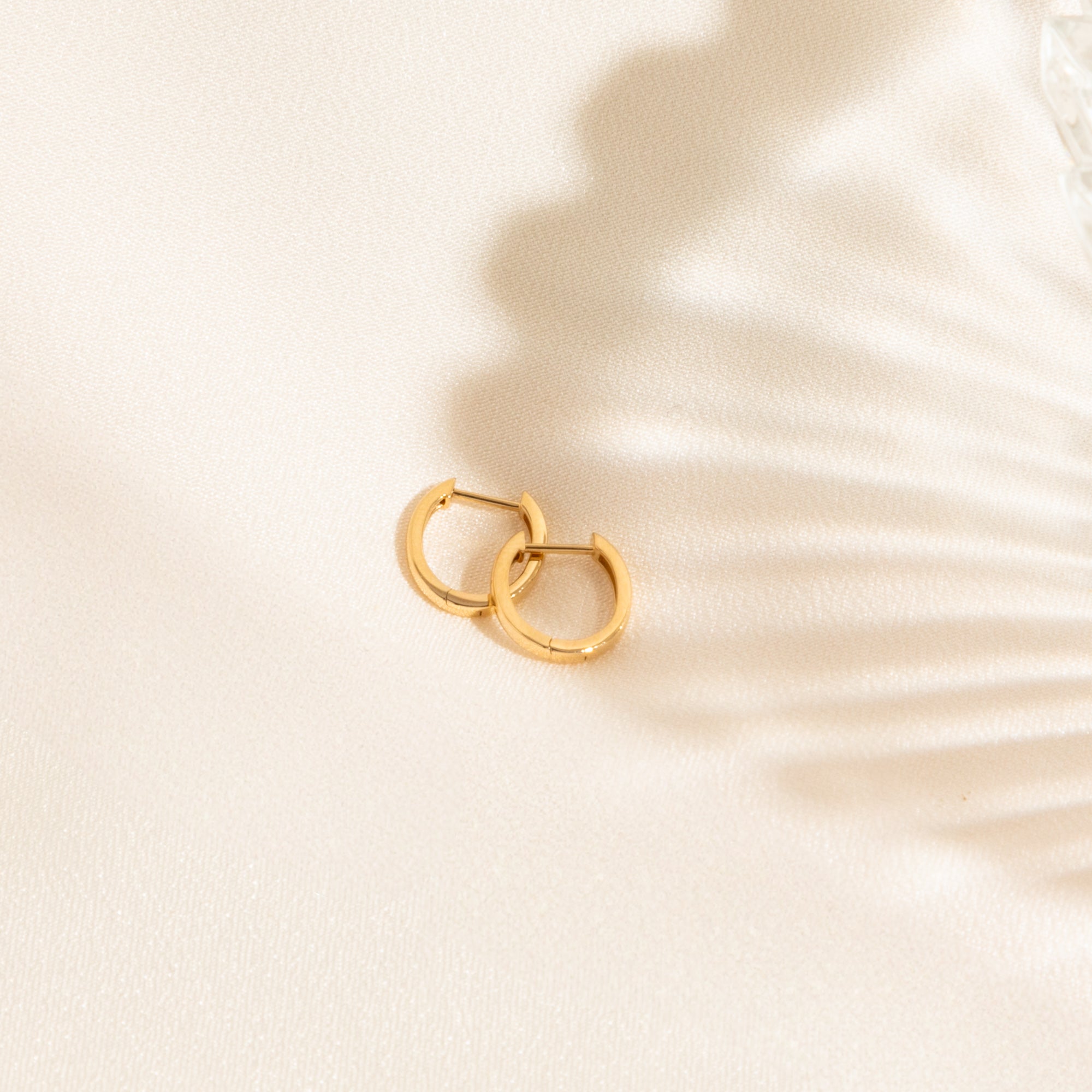 Oval Huggie Hoop Earrings - 14k Solid Gold