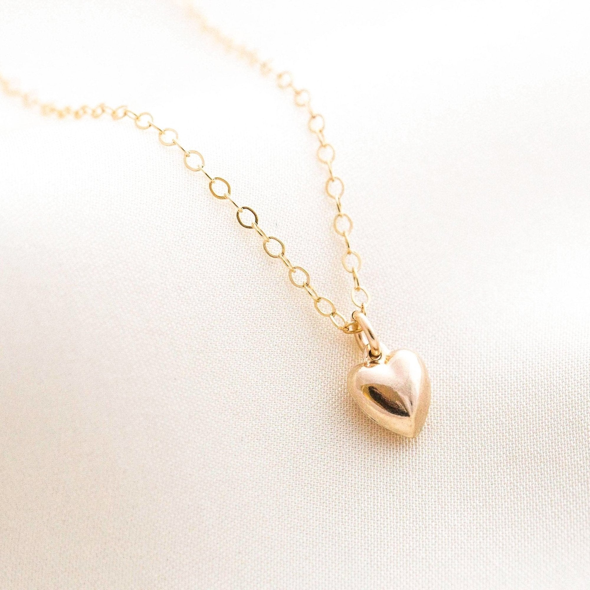 14K Gold Tiny Heart Necklace