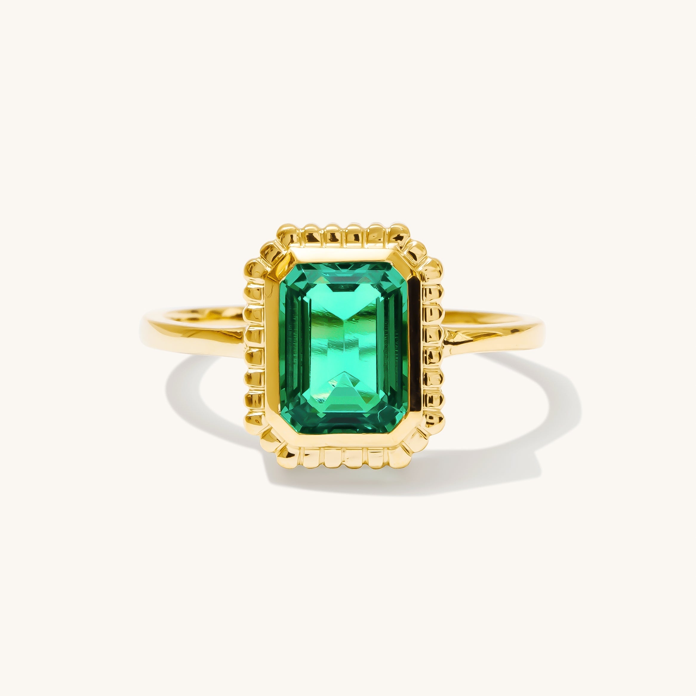 Statement Ribbed Emerald Ring