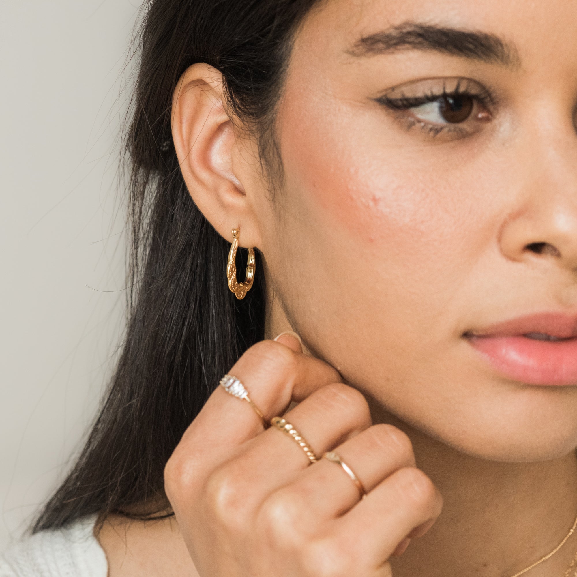 Vintage Scalloped Hoop Earrings