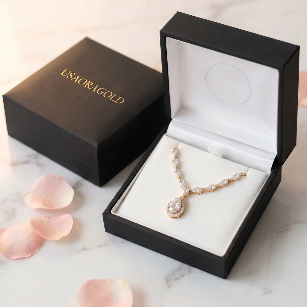14K Gold Teardrop Halo Pendant Necklace