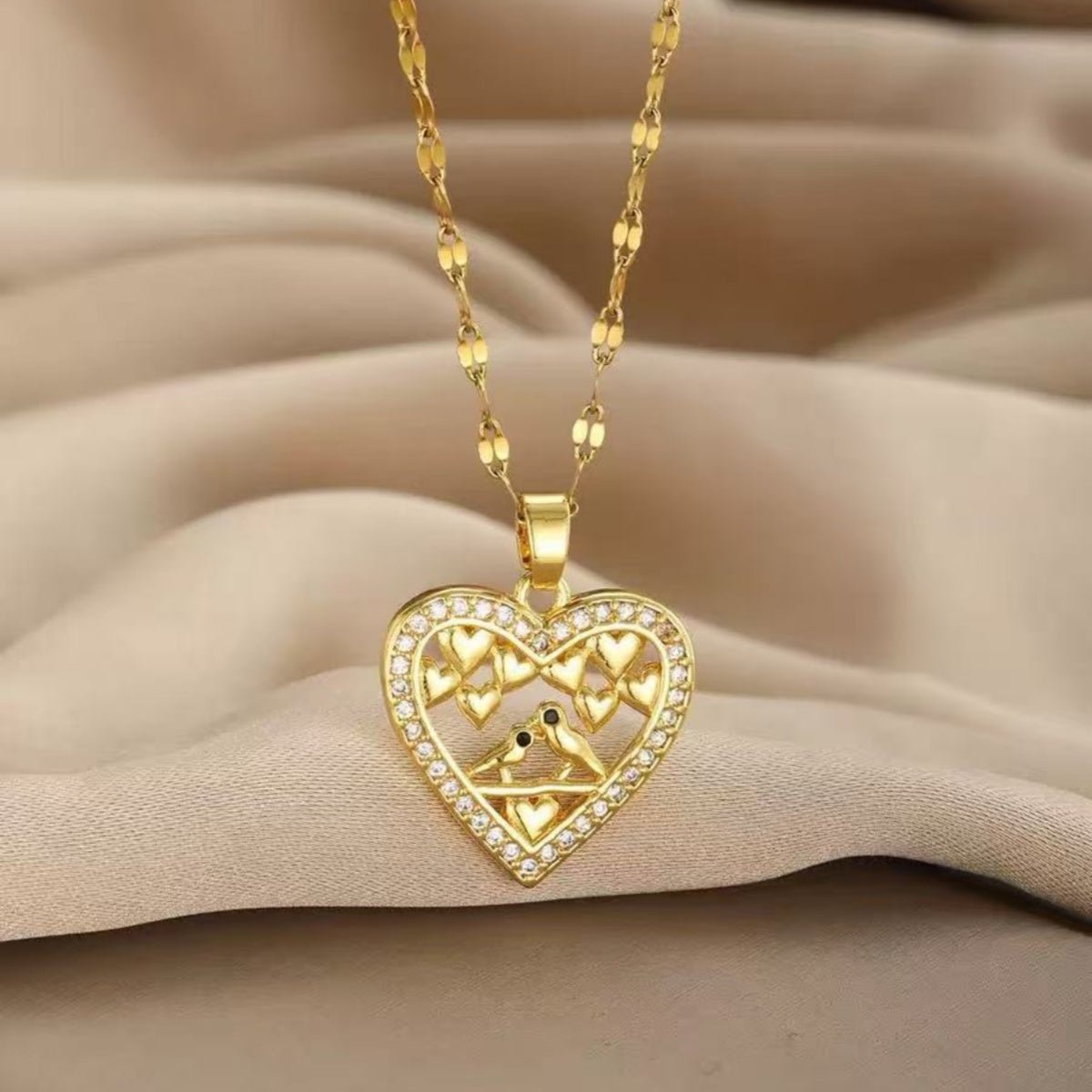 14K Gold Dazzling Heart Necklace
